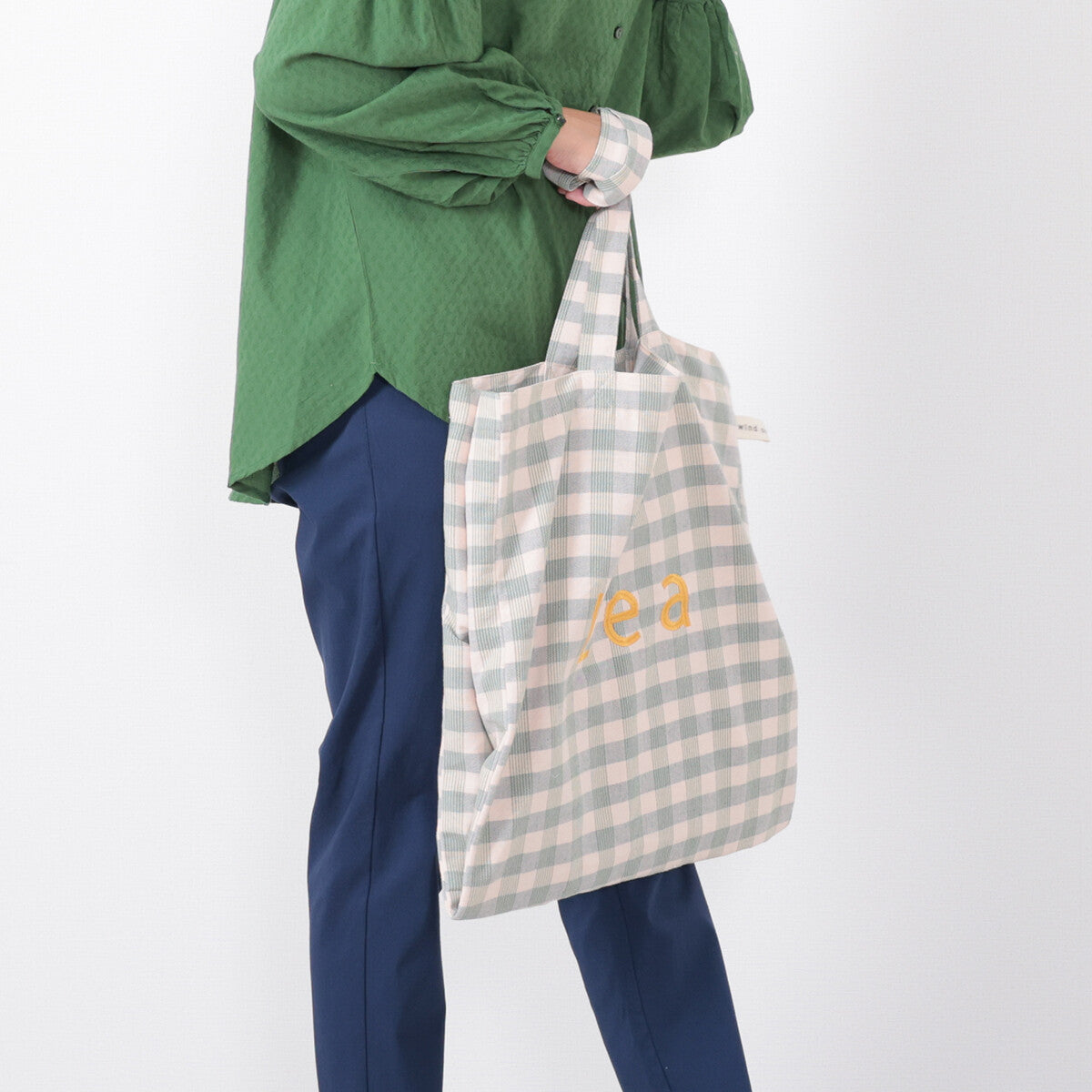 🇯🇵 ￼刺繡字￼母大Tote Bag
